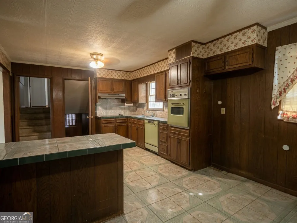 279 Timberland TRL Riverdale, GA 30274