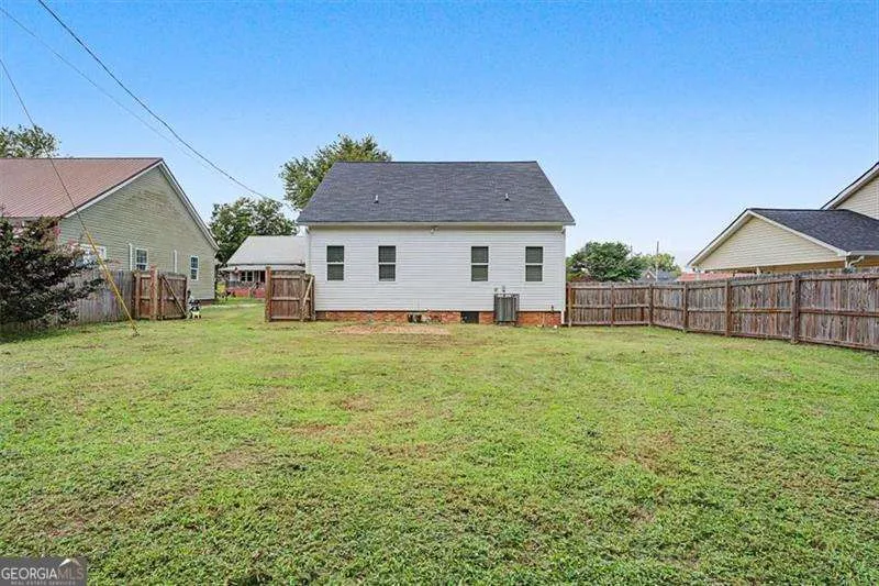 5 Oak ST Aragon, GA 30104