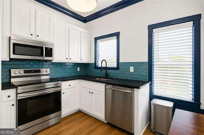 5 Oak ST Aragon, GA 30104