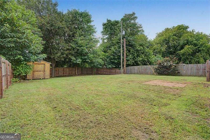 5 Oak ST Aragon, GA 30104
