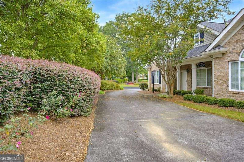 4704 Rose Arbor DR NW Acworth, GA 30101