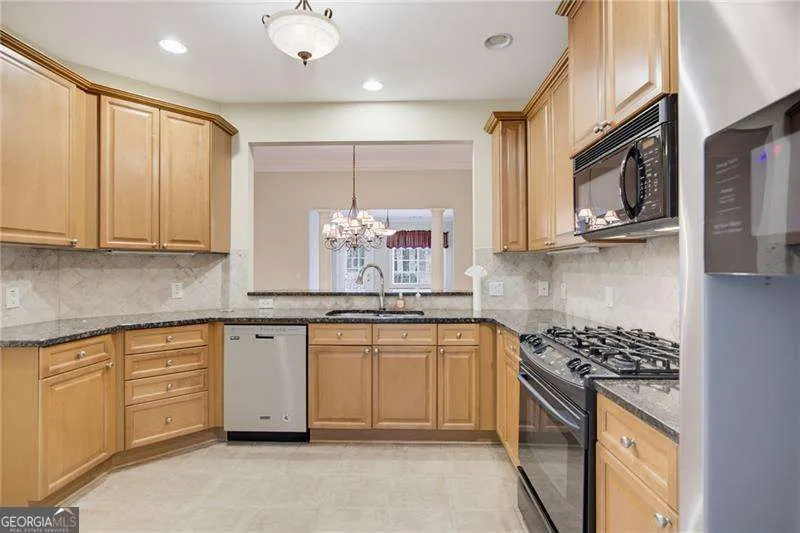 4704 Rose Arbor DR NW Acworth, GA 30101
