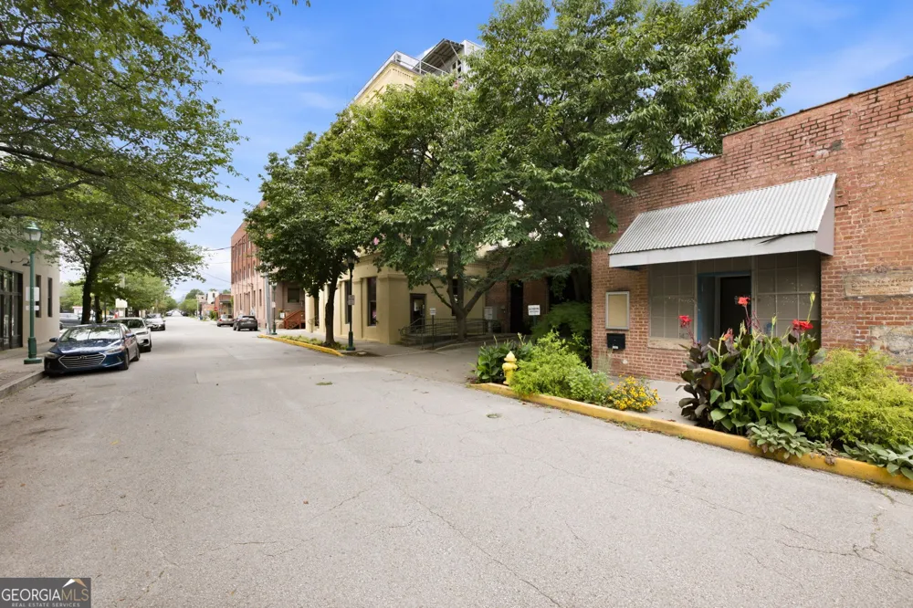 1433 Williams ST Chattanooga, TN 37408