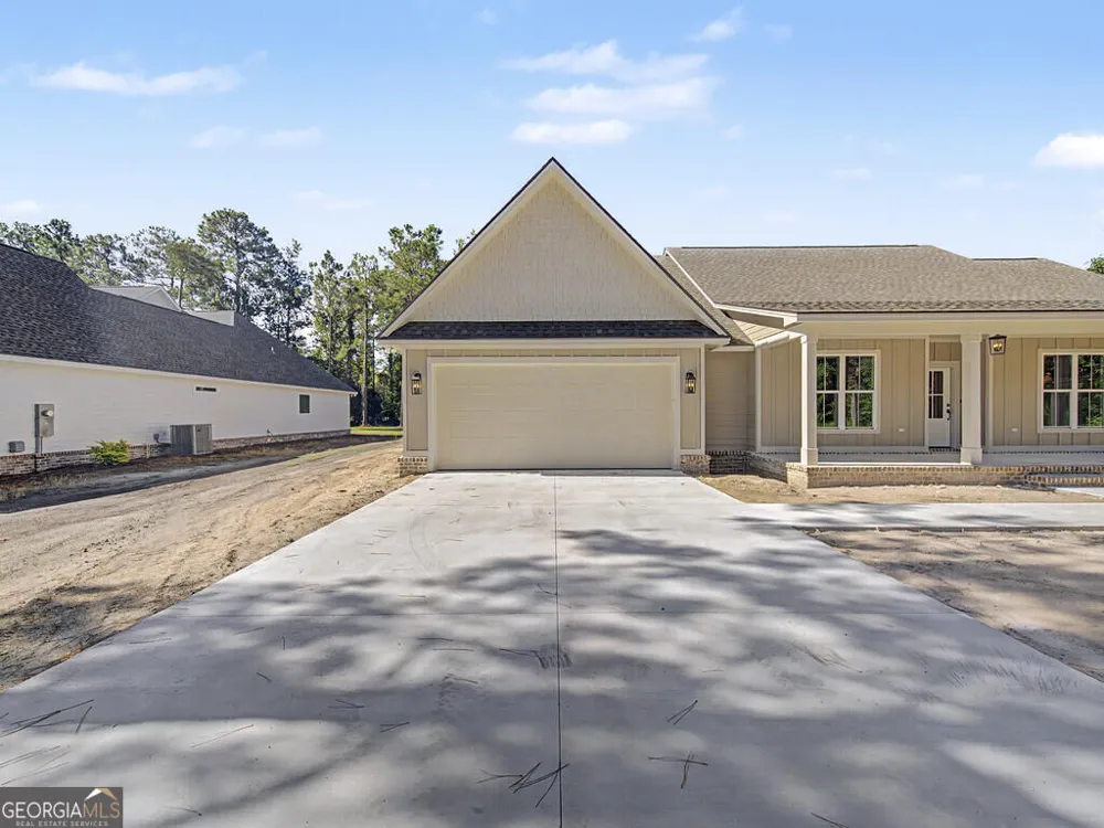 2300 Thomas ST Adel, GA 31620