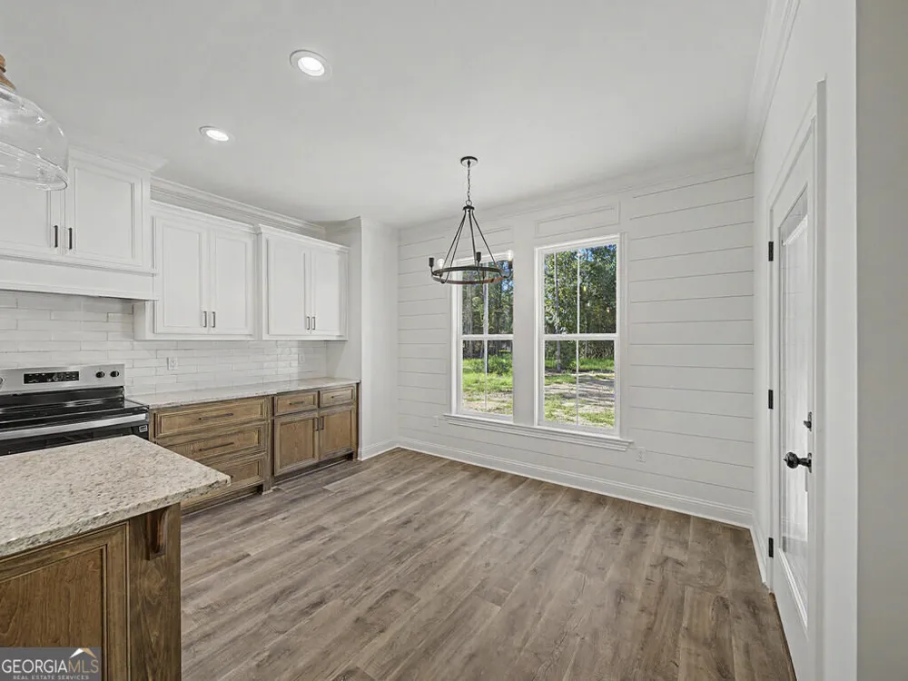 2300 Thomas ST Adel, GA 31620