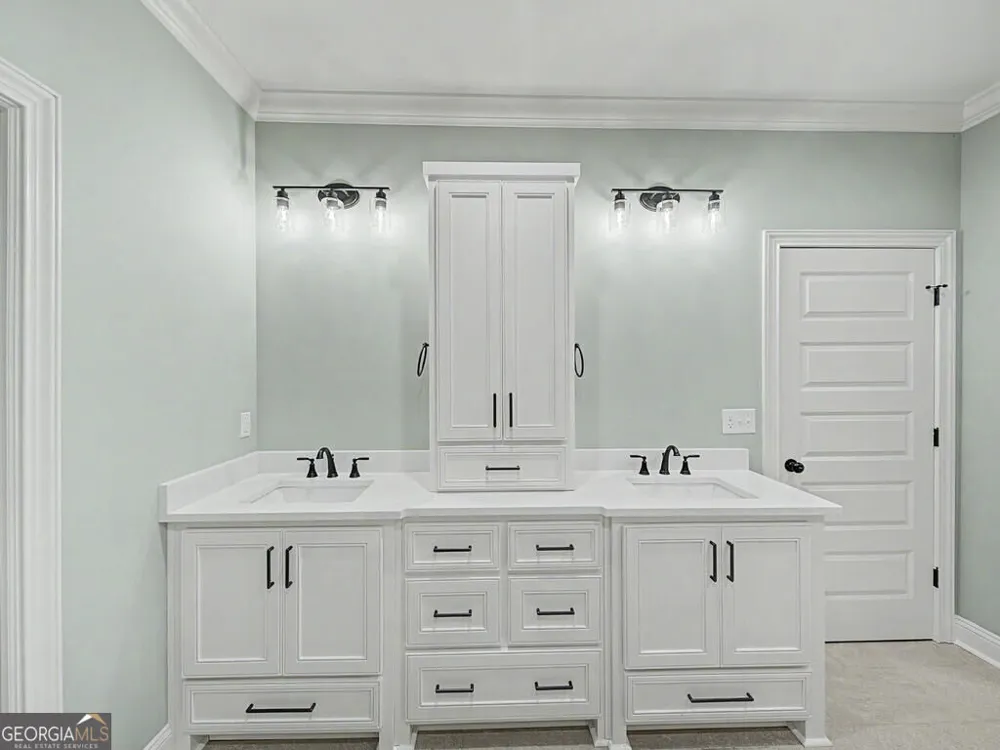 2300 Thomas ST Adel, GA 31620
