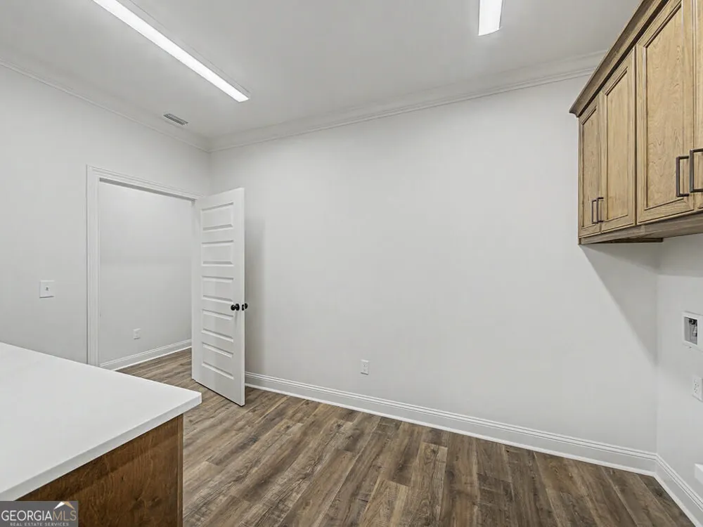2300 Thomas ST Adel, GA 31620
