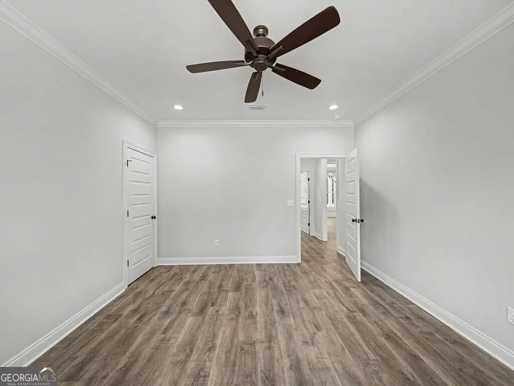 2300 Thomas ST Adel, GA 31620