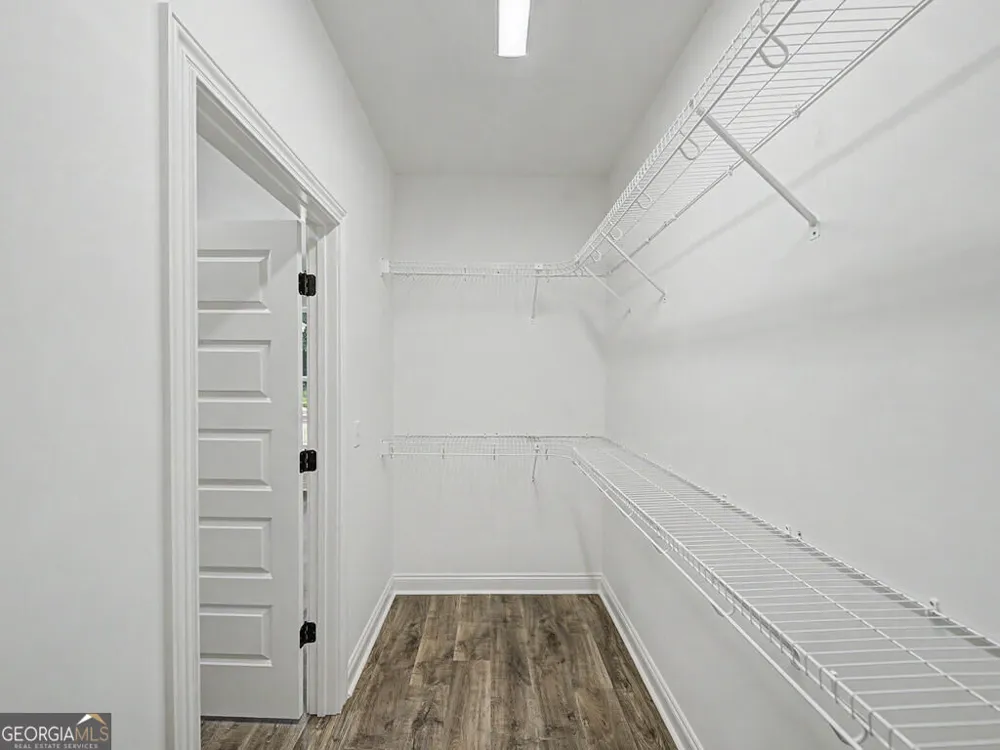 2300 Thomas ST Adel, GA 31620