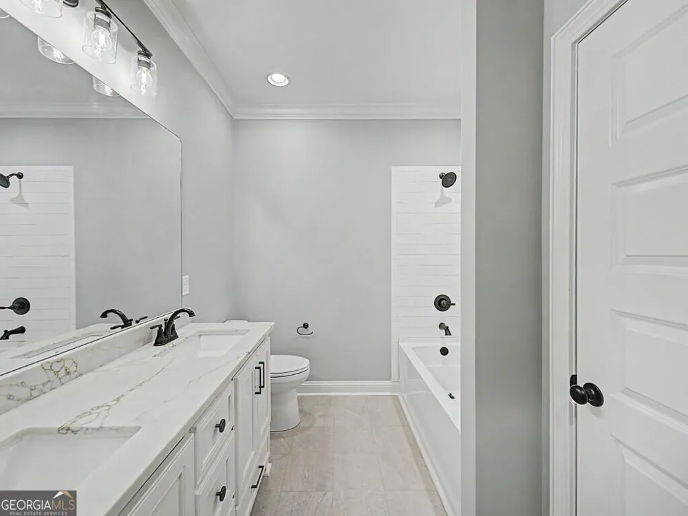 2300 Thomas ST Adel, GA 31620