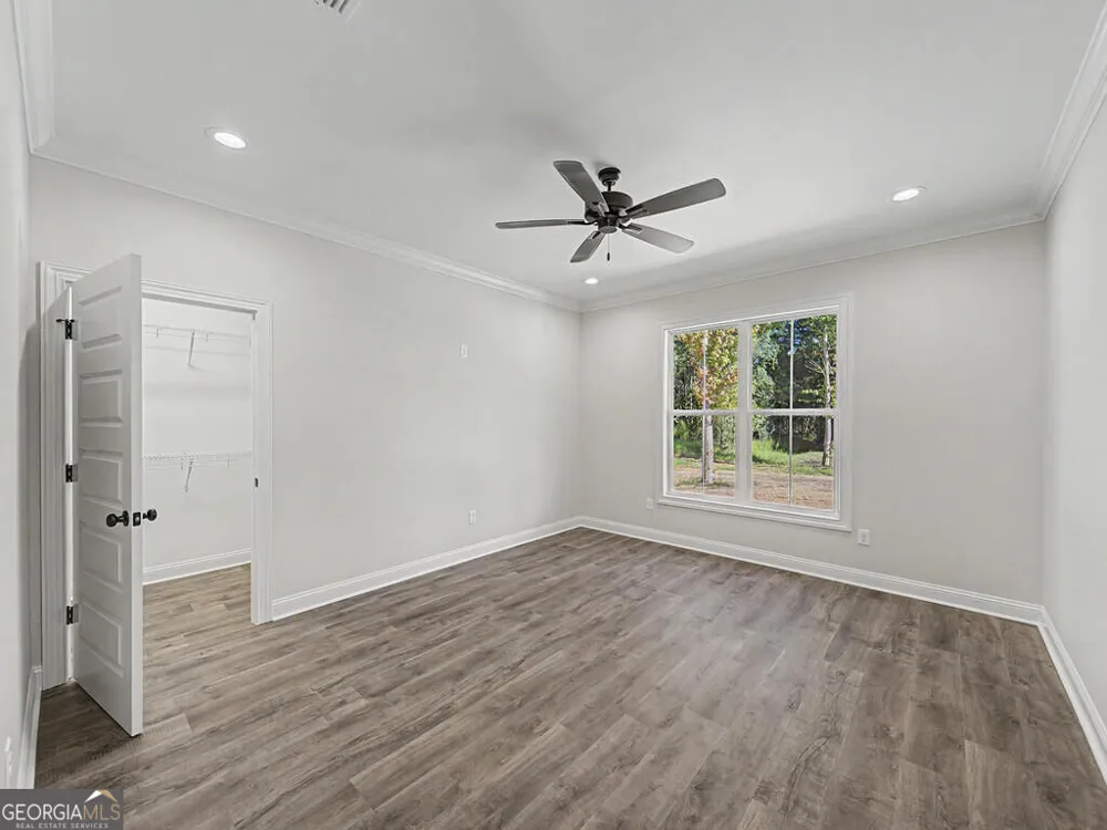 2300 Thomas ST Adel, GA 31620