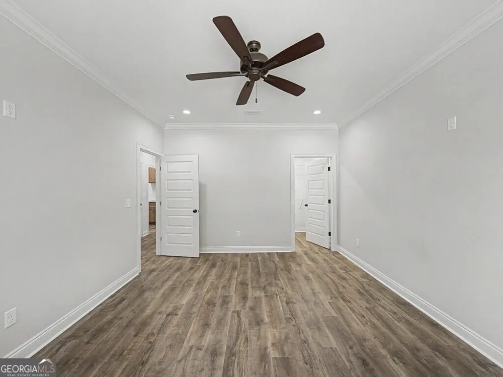 2300 Thomas ST Adel, GA 31620