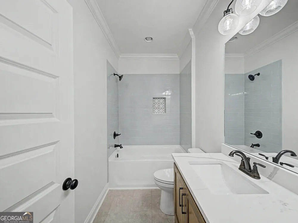 2300 Thomas ST Adel, GA 31620