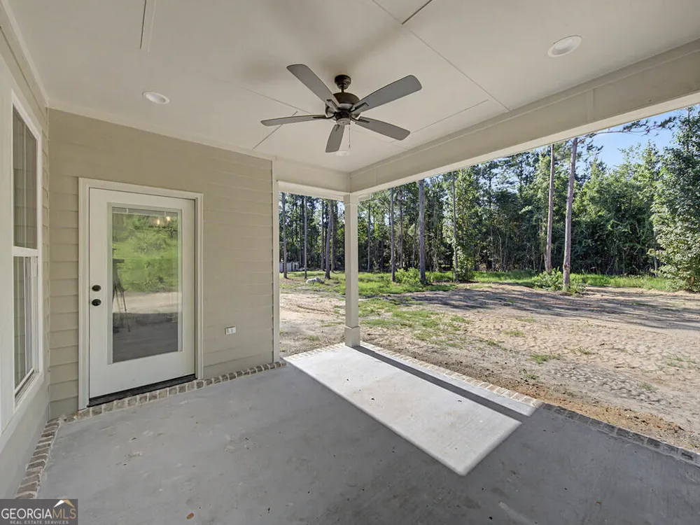 2300 Thomas ST Adel, GA 31620