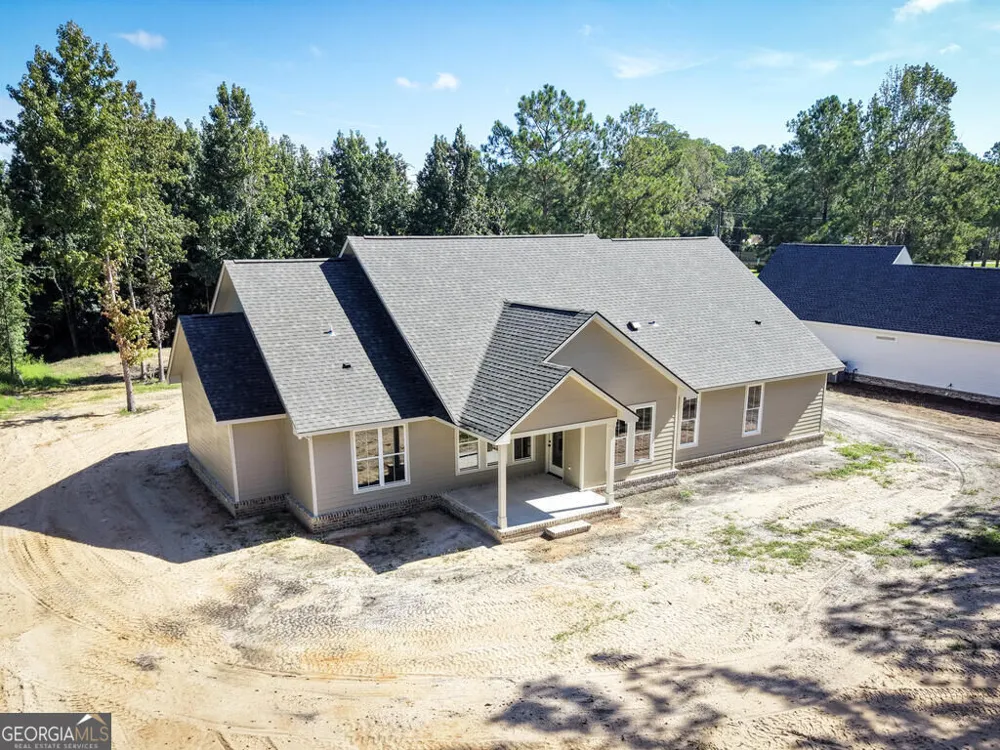 2300 Thomas ST Adel, GA 31620