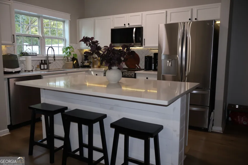 4685 Beacon Ridge LN Flowery Branch, GA 30542