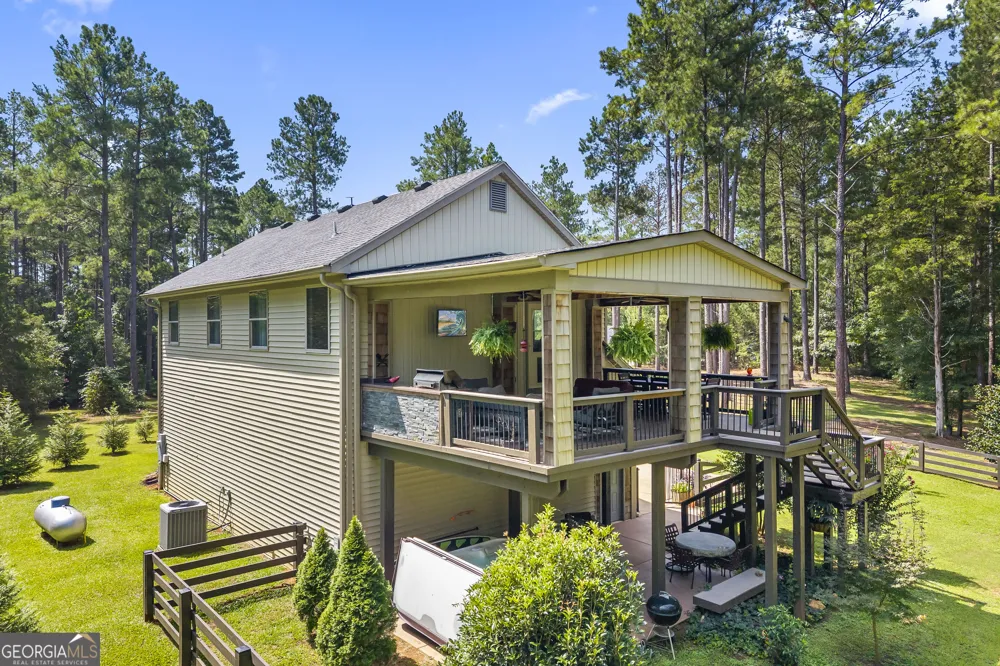 1035 Old Stones PT Elberton, GA 30635