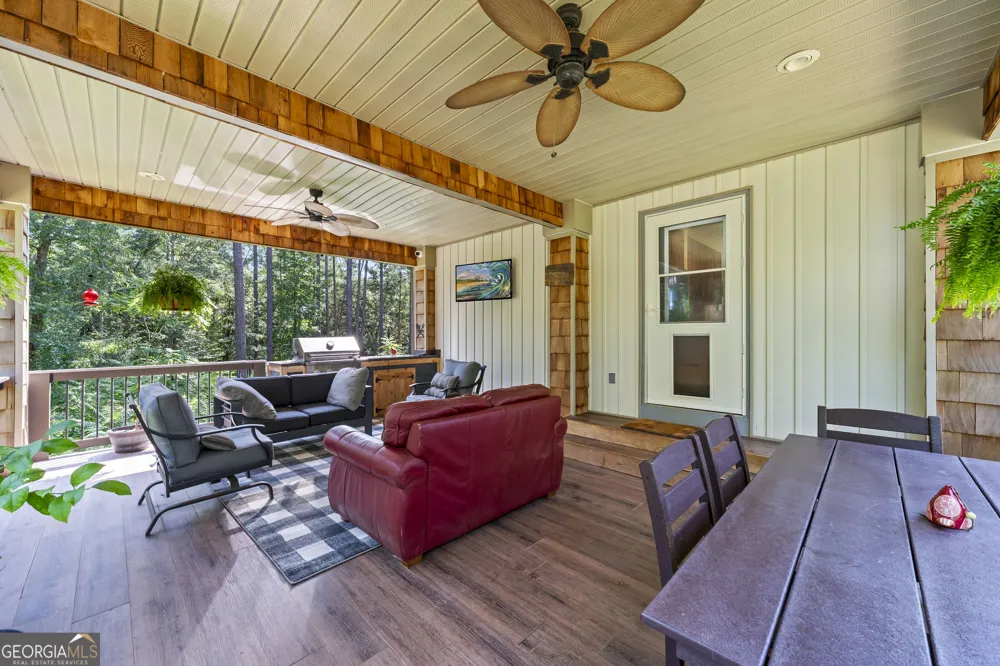 1035 Old Stones PT Elberton, GA 30635