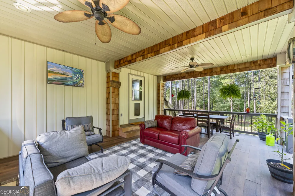 1035 Old Stones PT Elberton, GA 30635