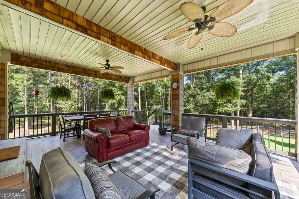 1035 Old Stones PT Elberton, GA 30635