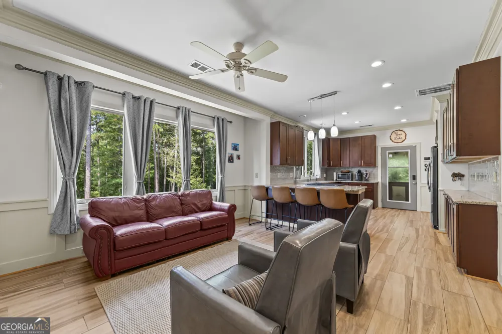 1035 Old Stones PT Elberton, GA 30635