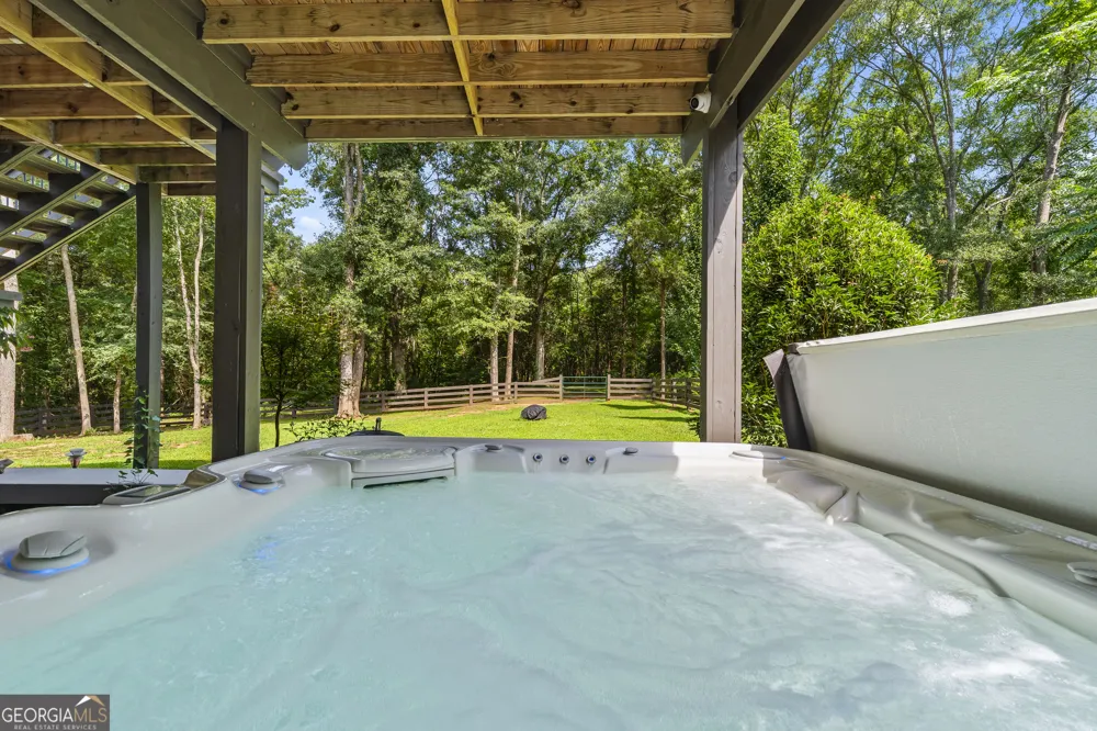 1035 Old Stones PT Elberton, GA 30635