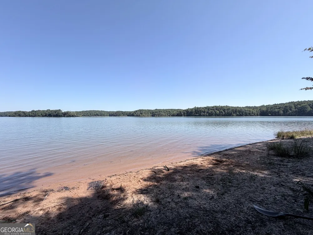 1035 Old Stones PT Elberton, GA 30635