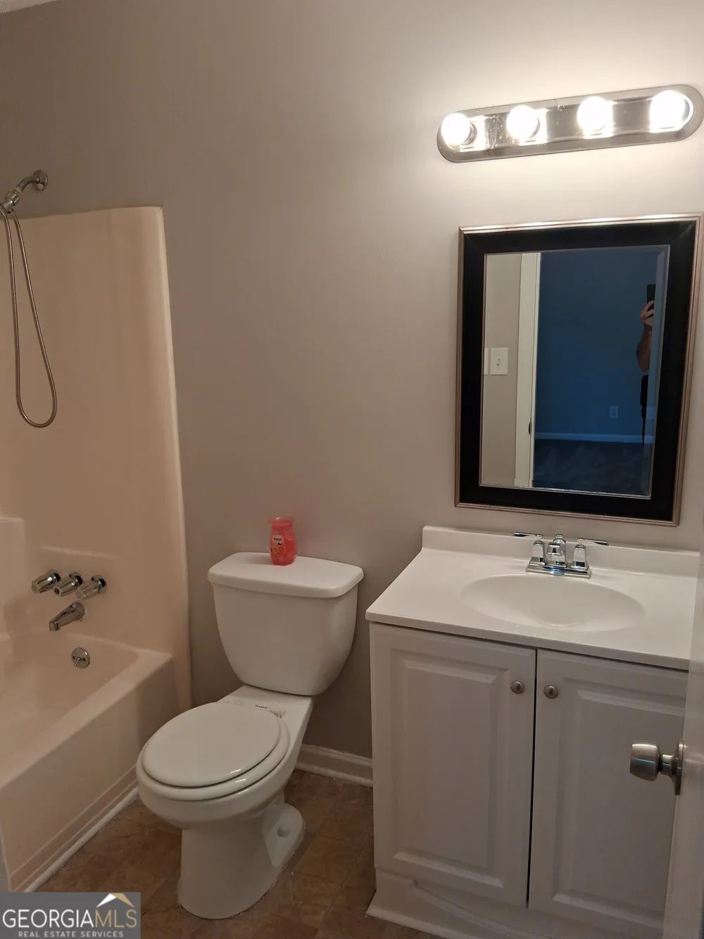 9109 Sterling Ridge LN Jonesboro, GA 30238