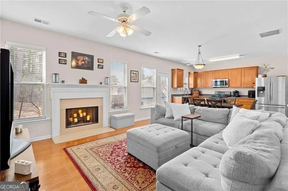 124 Wiley Parc CIR Woodstock, GA 30188