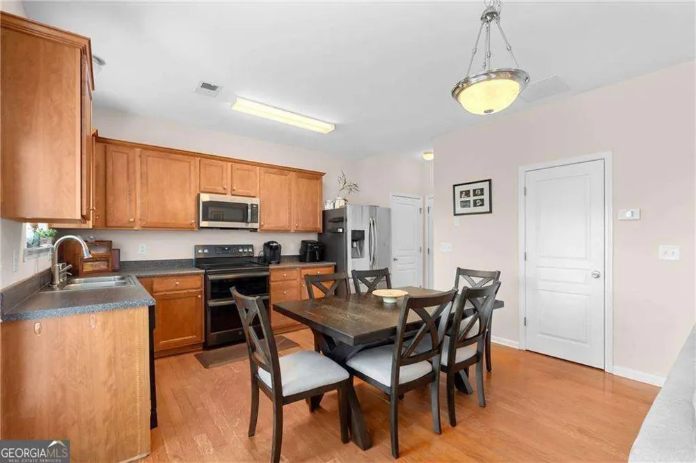 124 Wiley Parc CIR Woodstock, GA 30188