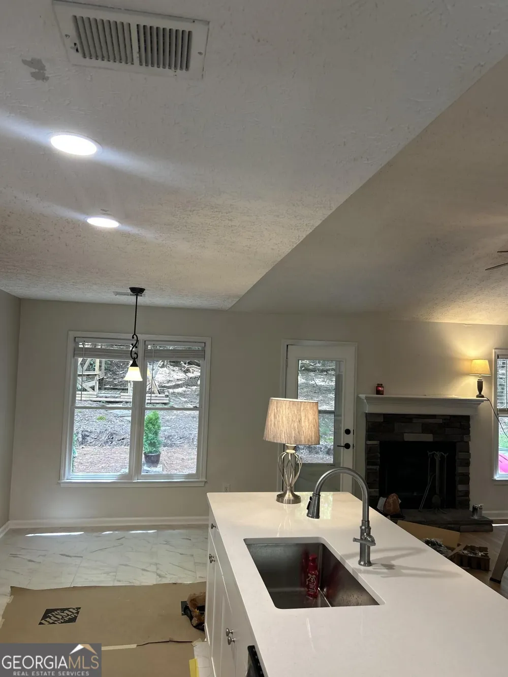 146 Pinebrook DR Waleska, GA 30183