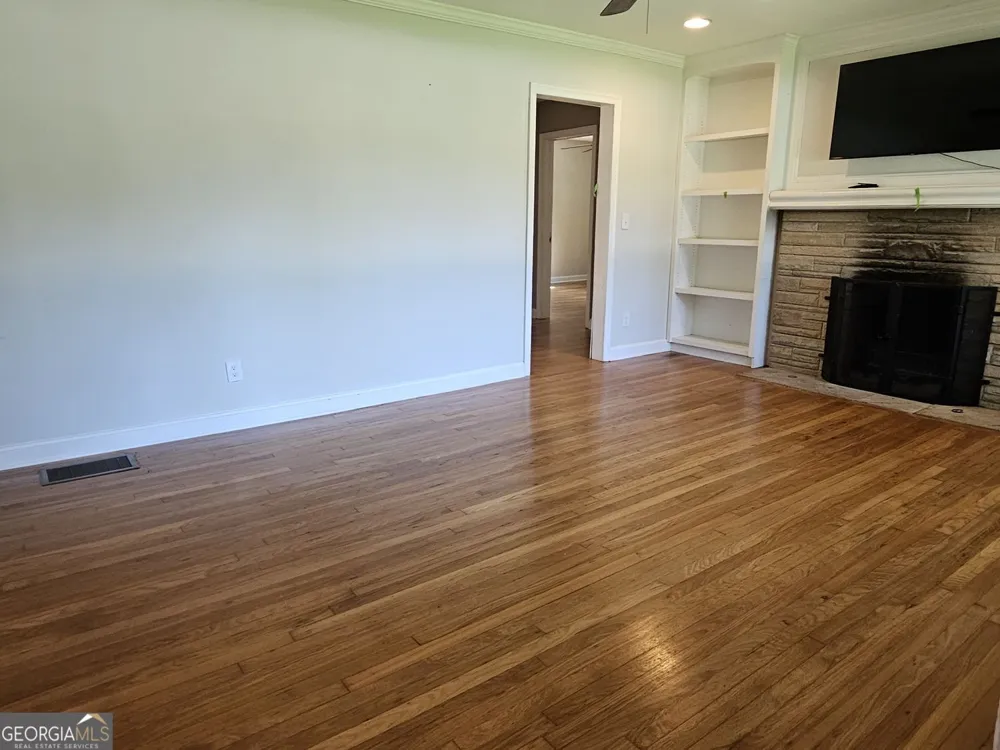 3293 Covington HWY Avondale Estates, GA 30002
