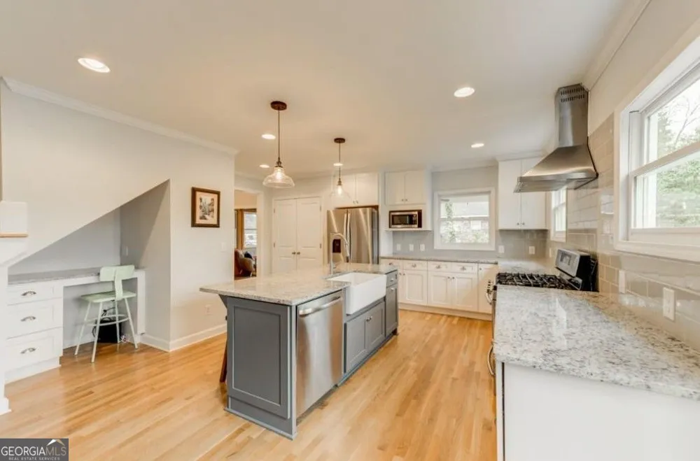 3293 Covington HWY Avondale Estates, GA 30002