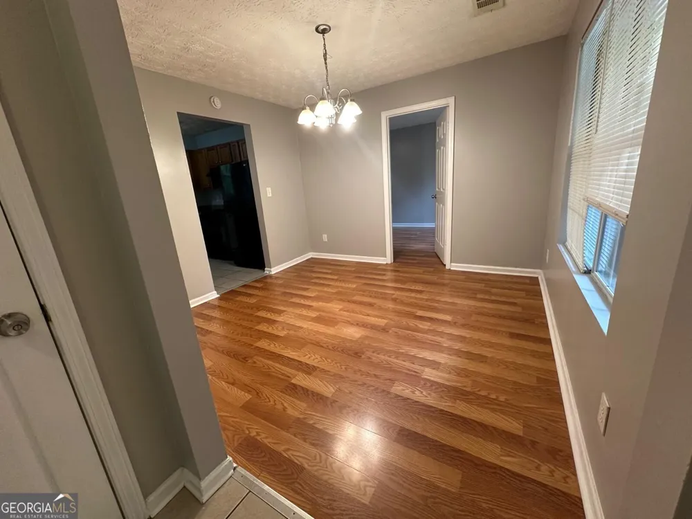 610 Waynes CT SE Atlanta, GA 30354