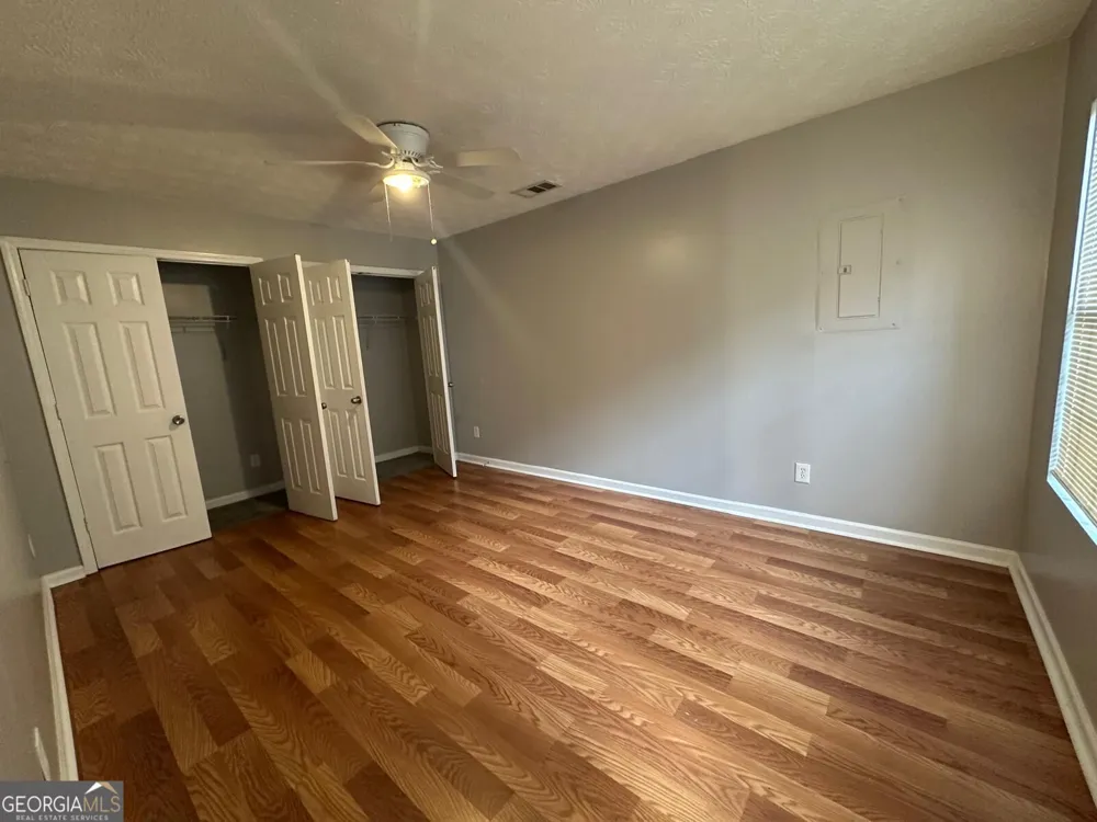 610 Waynes CT SE Atlanta, GA 30354