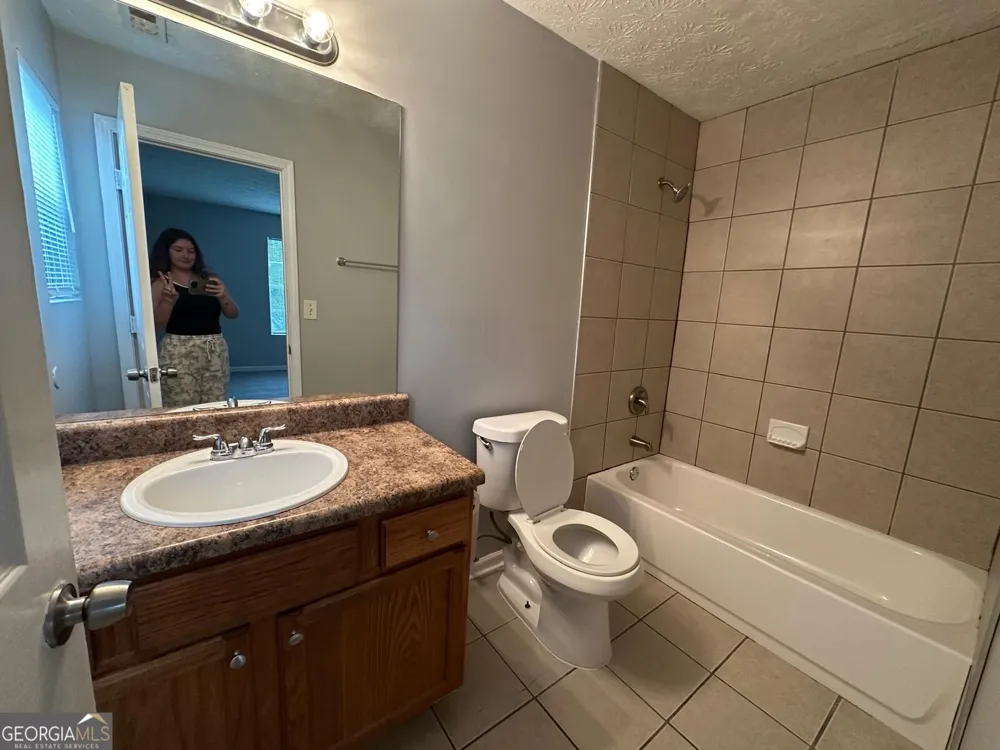 610 Waynes CT SE Atlanta, GA 30354