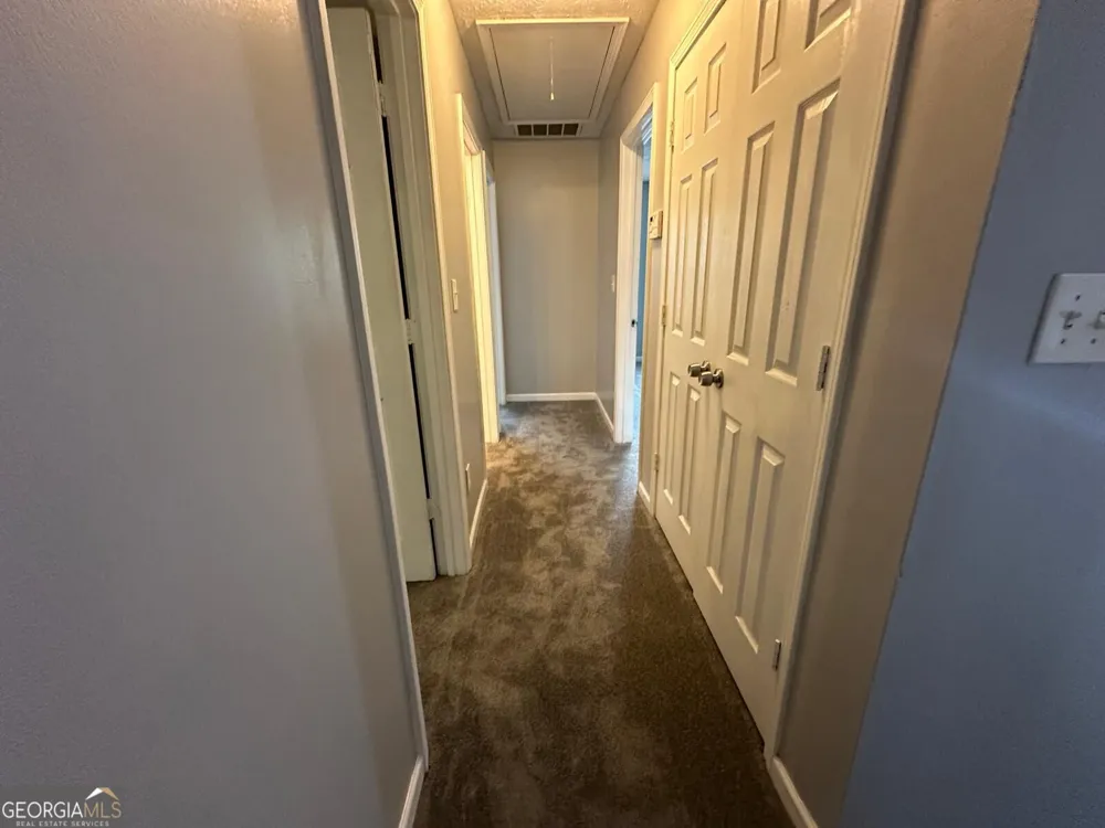 610 Waynes CT SE Atlanta, GA 30354