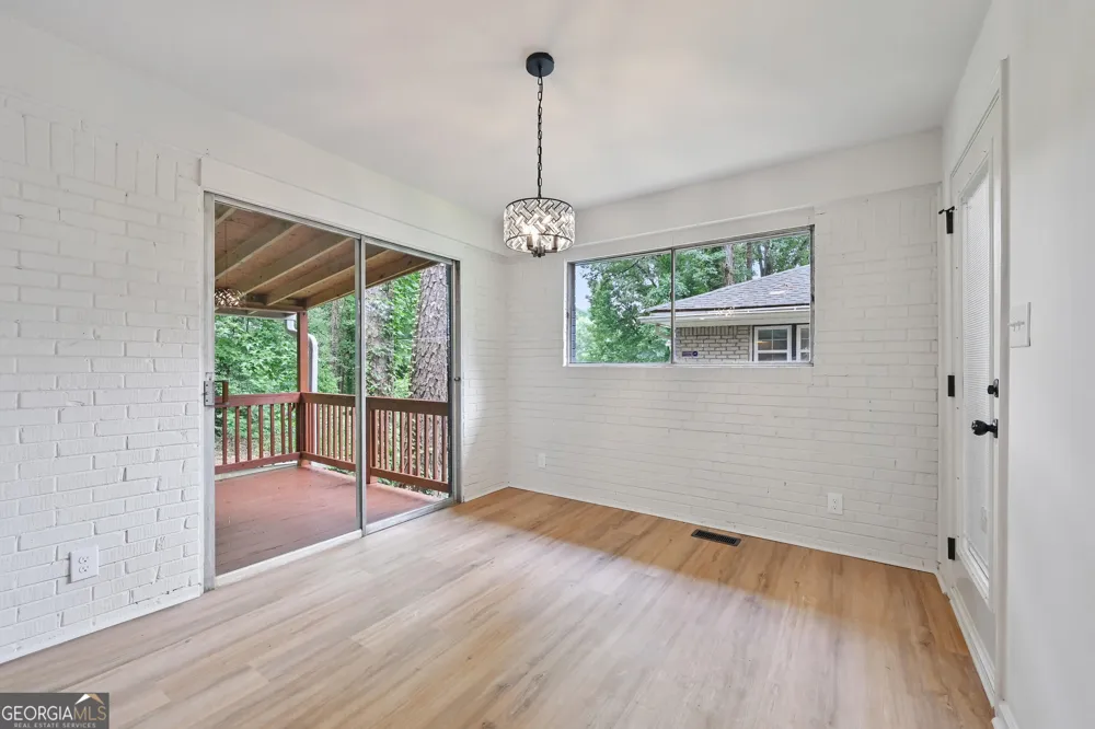 2529 Riggs DR East Point, GA 30344