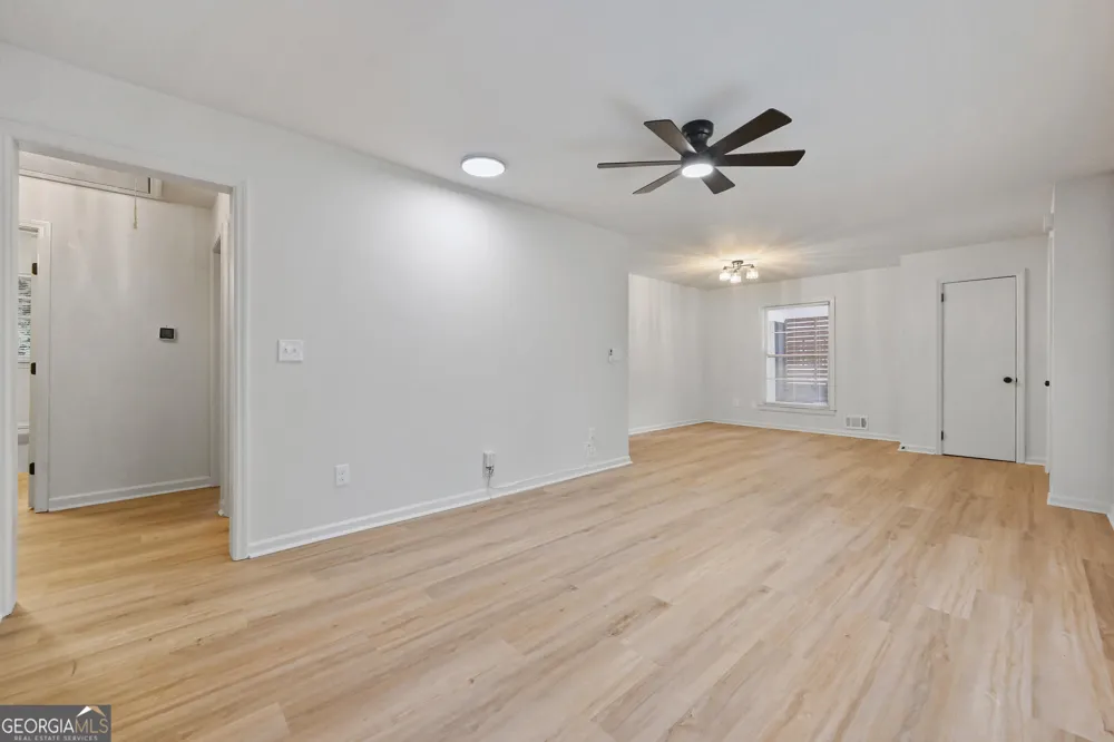 2529 Riggs DR East Point, GA 30344