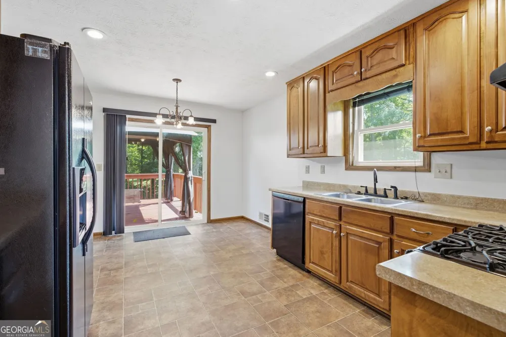 2890 Creekwood LN NW Lawrenceville, GA 30044