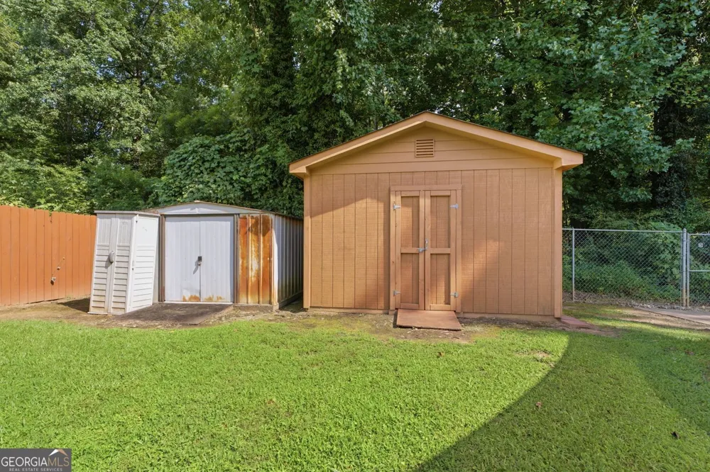 2890 Creekwood LN NW Lawrenceville, GA 30044