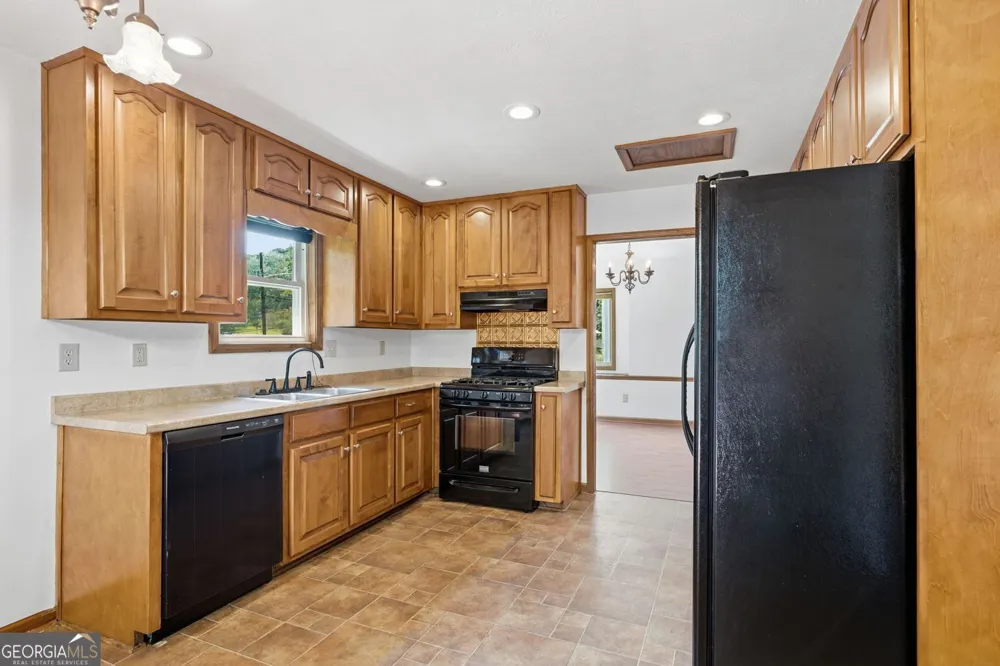 2890 Creekwood LN NW Lawrenceville, GA 30044