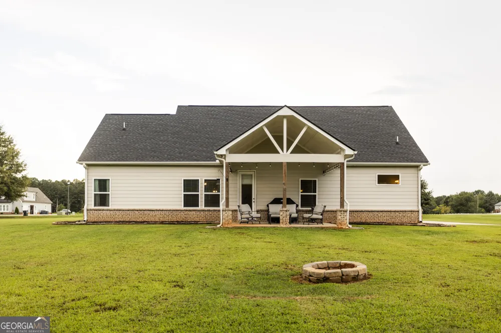 301 Savannah DR Mansfield, GA 30055