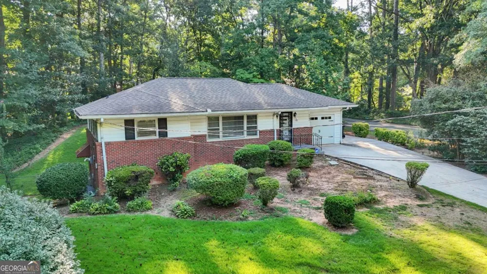 2560 Wood Valley DR East Point, GA 30344