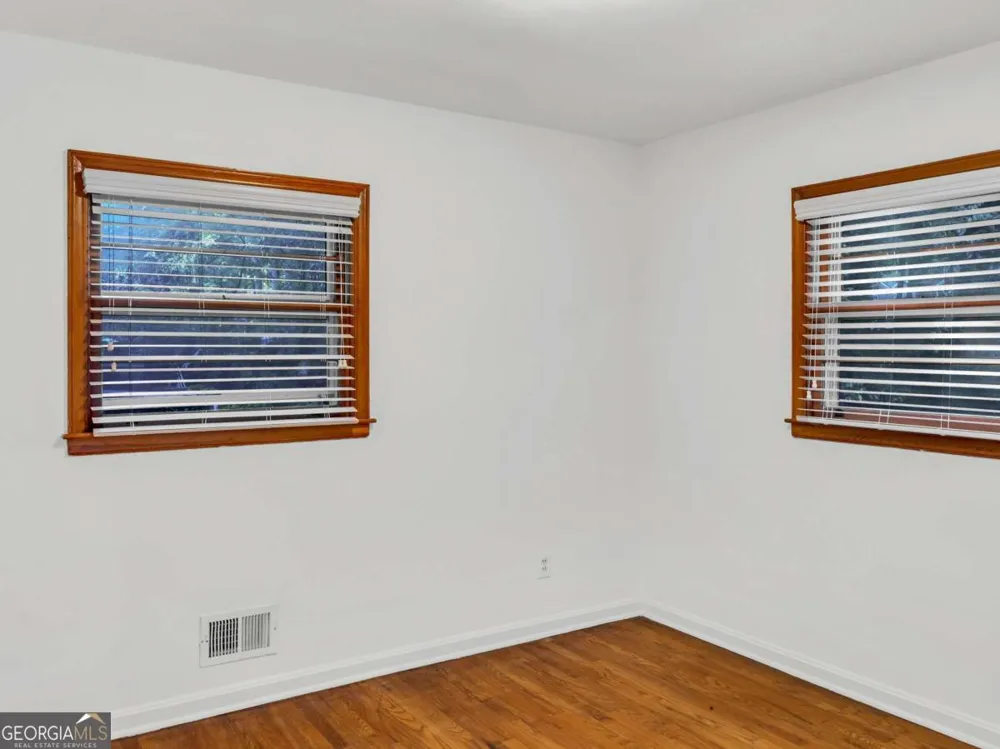 2560 Wood Valley DR East Point, GA 30344