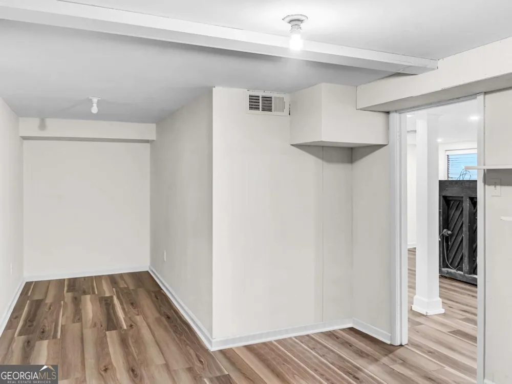 2560 Wood Valley DR East Point, GA 30344