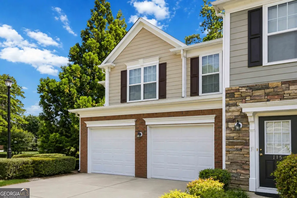 105 Finchley DR Roswell, GA 30076