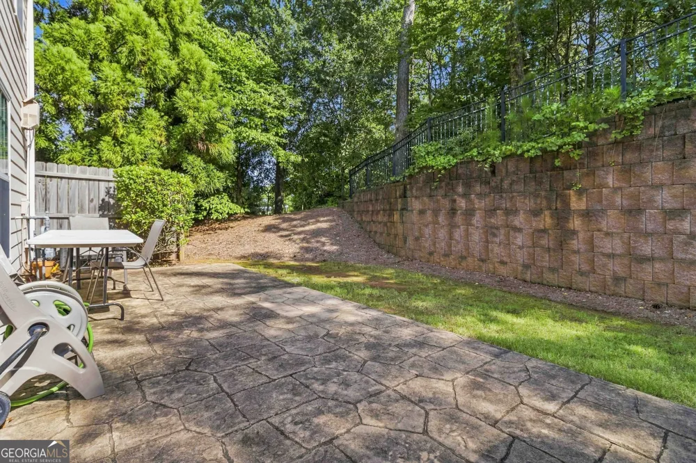 105 Finchley DR Roswell, GA 30076