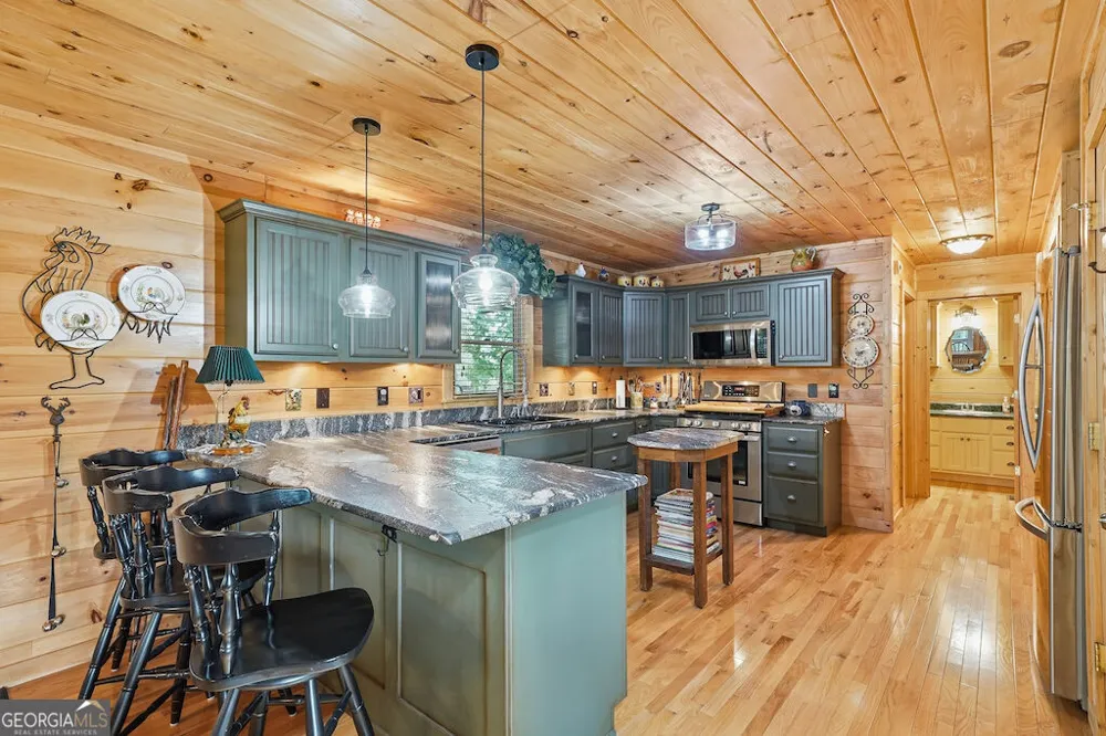 120 Bell Camp Ridge RD Blue Ridge, GA 30513