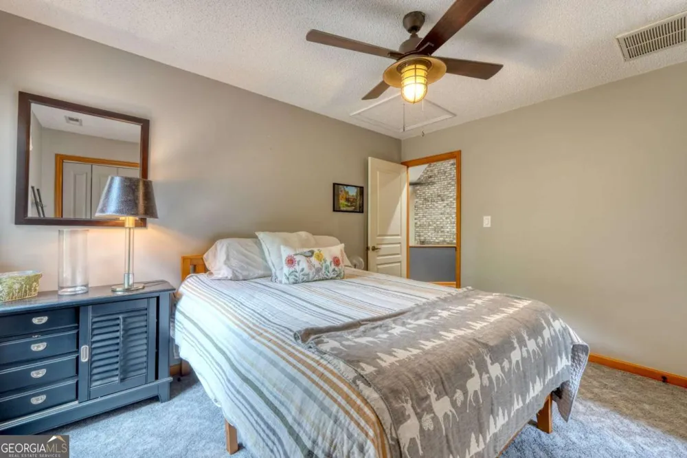 39 Mccracken Cove RD Hayesville, NC 28904